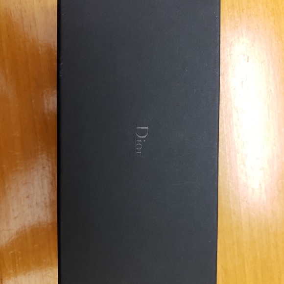 Dior Enigme Sunglasses - Picture 2 of 8